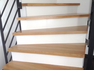 Treppe mit Stufen aus Eiche