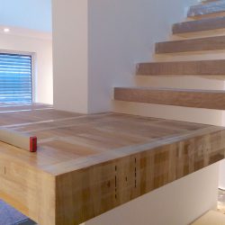 Freitragende freischwebende Treppe