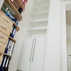 Nische Einbauschrank Dachschräge weiß
